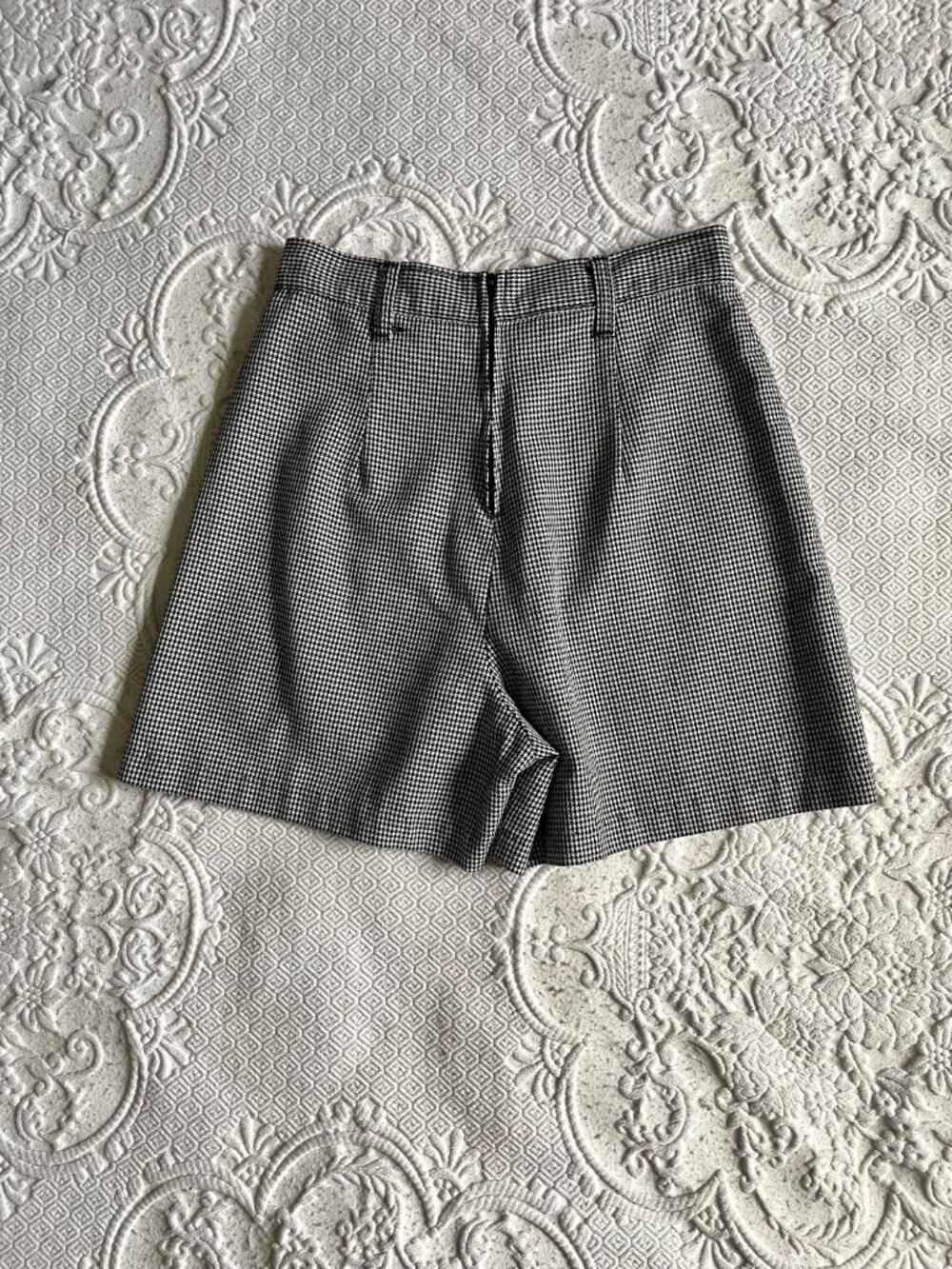 Vintage 90s Disney Mickey Unlimited Mini Skort Classic Black + White Houndstooth - Picture 6 of 11